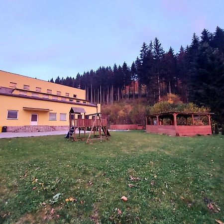 Chill N Grill Apartment Есеник Экстерьер фото
